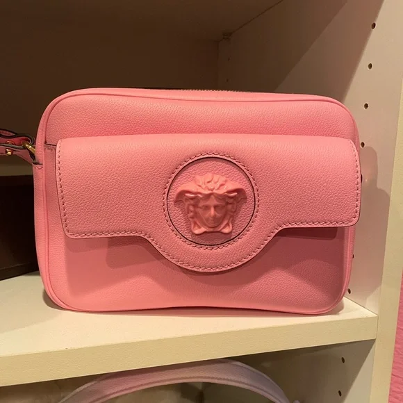 New Versace La Medusa Leather Camera Bag - Baby Pink - Picture 2 of 8
